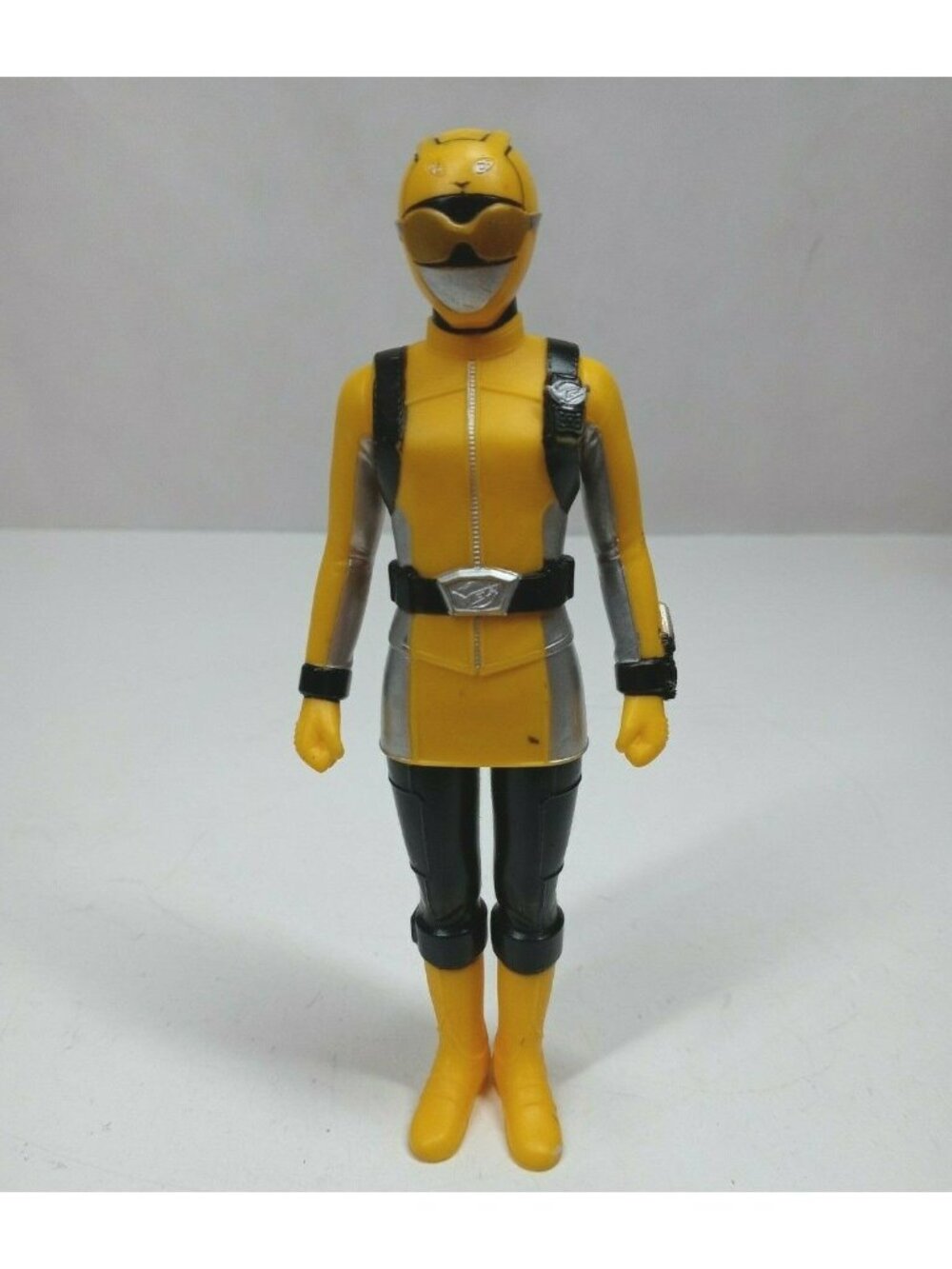 Bandai Power Rangers Lightning Collection Beast Morphers Yellow Ranger 6.5"